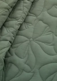 Evergreen Bow Stitched Quilt Set