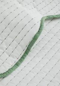 Scallop Trim Stitched Quilt Set