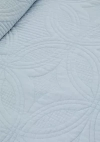 Scallop Tie Quilt Set