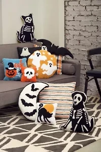 18" x 18" Cat Skeleton Shaped Hooked Throw Pillow