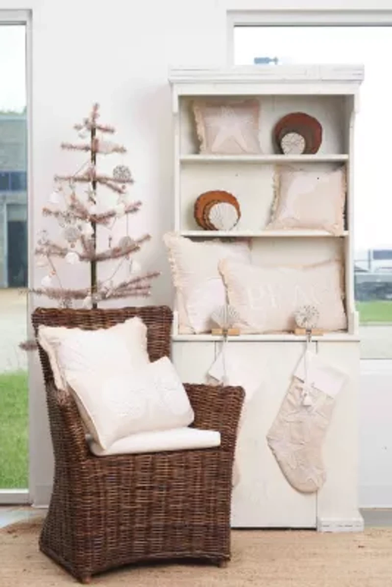 18" x 18" Gold Coast Sand Dollars Throw Pillow