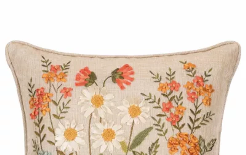 Daisy Garden Pillow