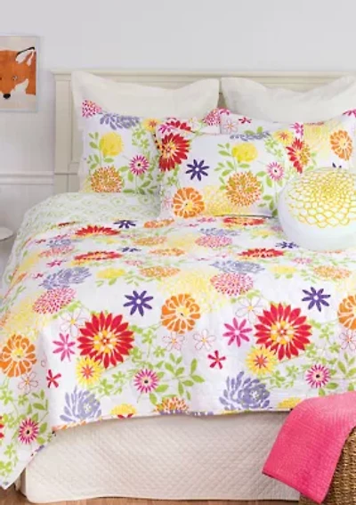 Lilly Floral Quilt Set