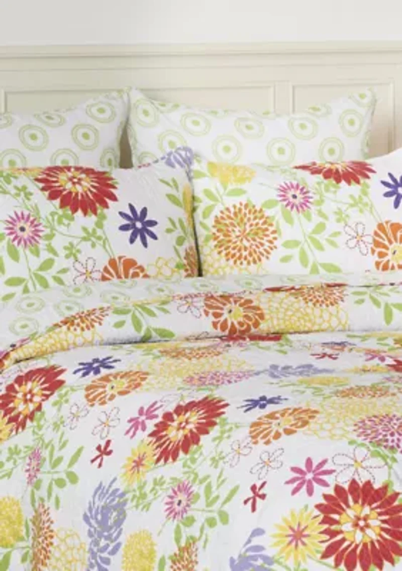 Lilly Floral Quilt Set