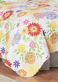 Lilly Floral Quilt Set