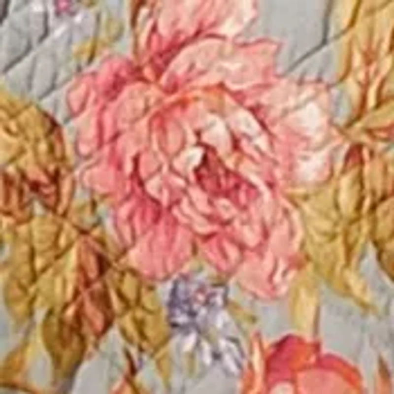 Clara's Blue Rose Quilt Set
