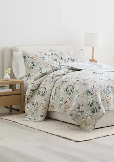 Daphne Blooms Quilt Set