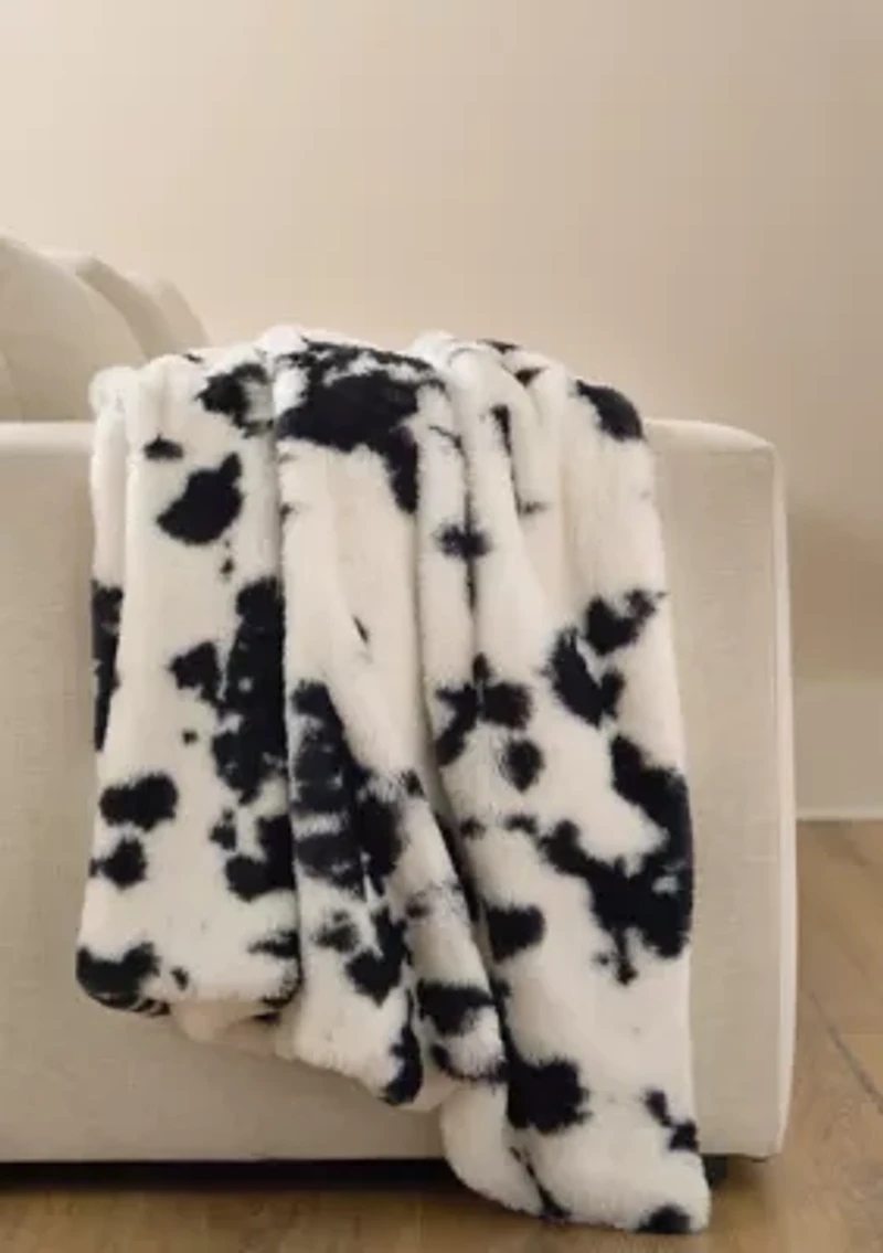 Round Rock Faux Fur Print Throw