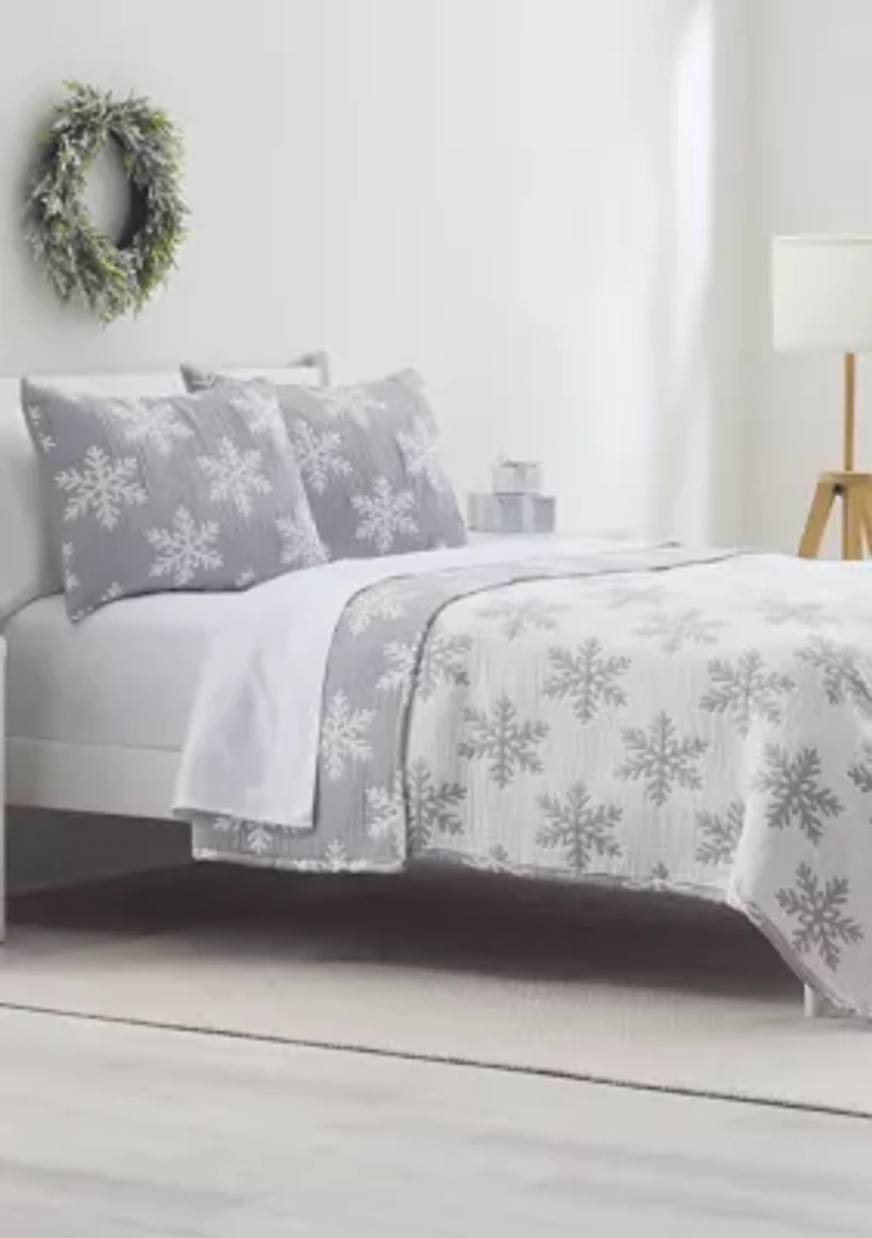 Snowflake Quilt Set