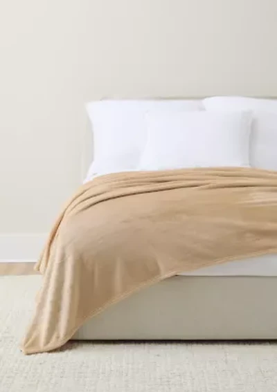 Solid Plush Blanket