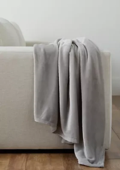 Solid Plush Throw Blanket