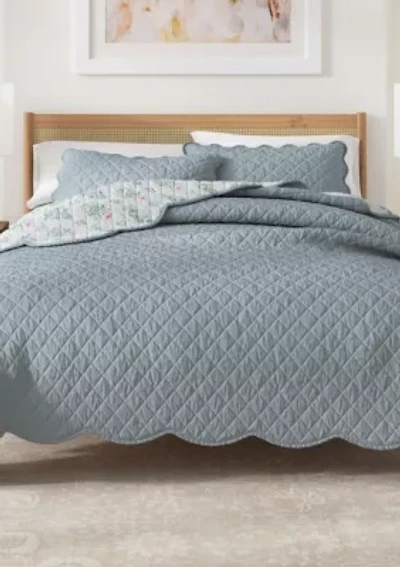 Blue Floral Scalloped Quilt Set