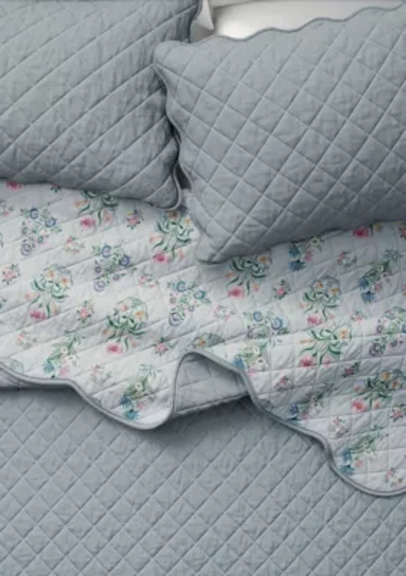 Blue Floral Scalloped Quilt Set