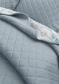 Blue Floral Scalloped Quilt Set
