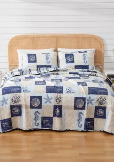 Coastal-Themed Patchwork Quilt Set
