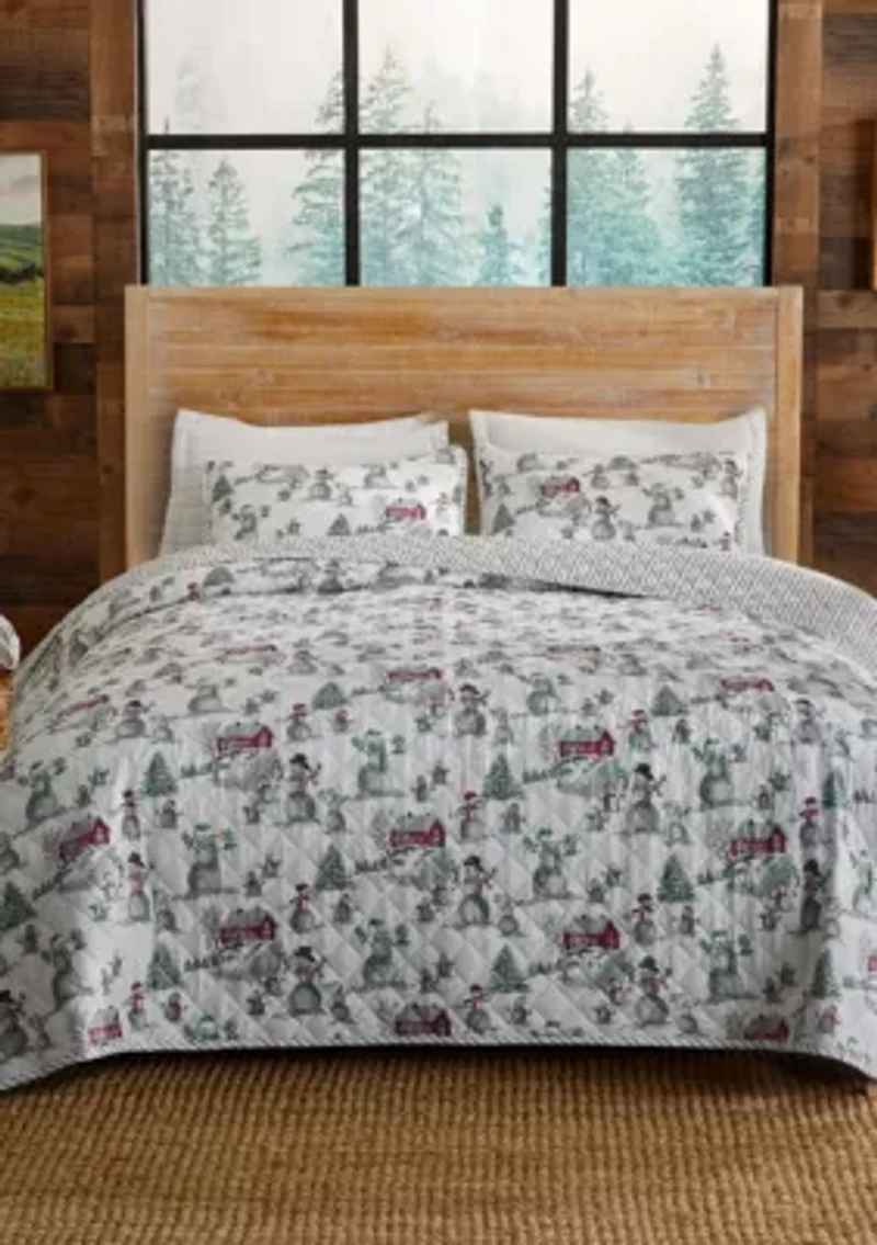 Holiday Printed Microfiber Quilt Set with Shams