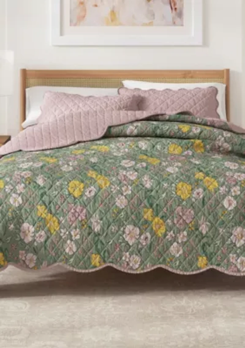Floral Scalloped Cotton Quilt and Sham Set