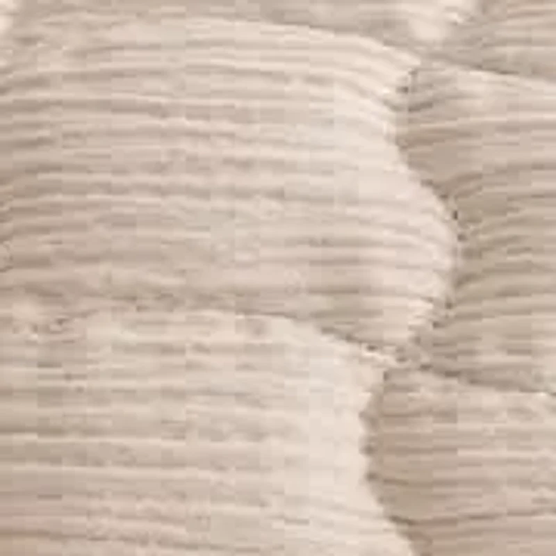 Gauze-Like Wave Stitched Quilt Set With Shams