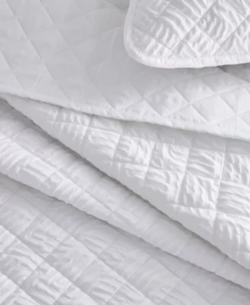 Diamond Textured Quilt Set With Shams