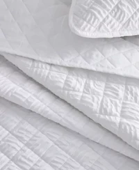 Diamond Textured Quilt Set With Shams