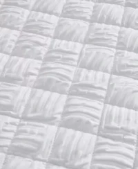 Diamond Textured Quilt Set With Shams