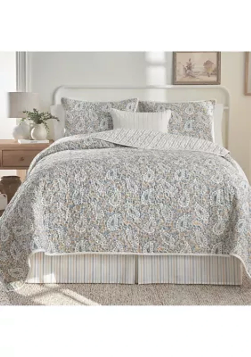 Paisley Verviene Quilt Set