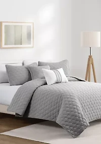 Bathal 5 Piece Quilt Set