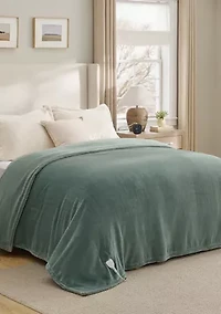 Solid Plush Heated Throw Blanket