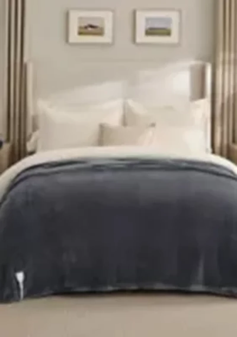 Solid Plush Heated Throw Blanket