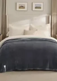 Solid Plush Heated Throw Blanket