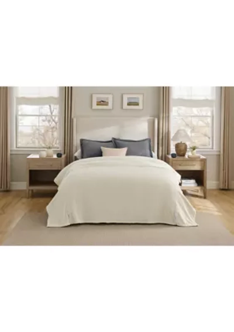 Solid Plush Heated Throw Blanket