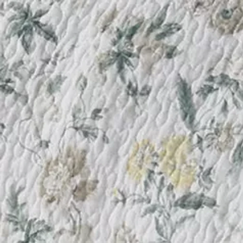 Breezy Floral Gray Quilt Set