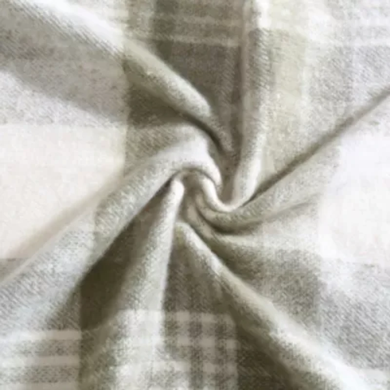 Hearthstone Plaid Microfiber Throw