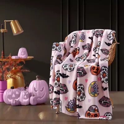 Retro Halloween Microfiber Throw Blanket