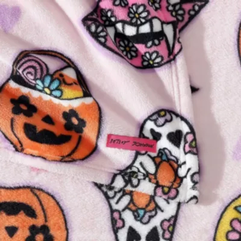 Retro Halloween Microfiber Throw Blanket