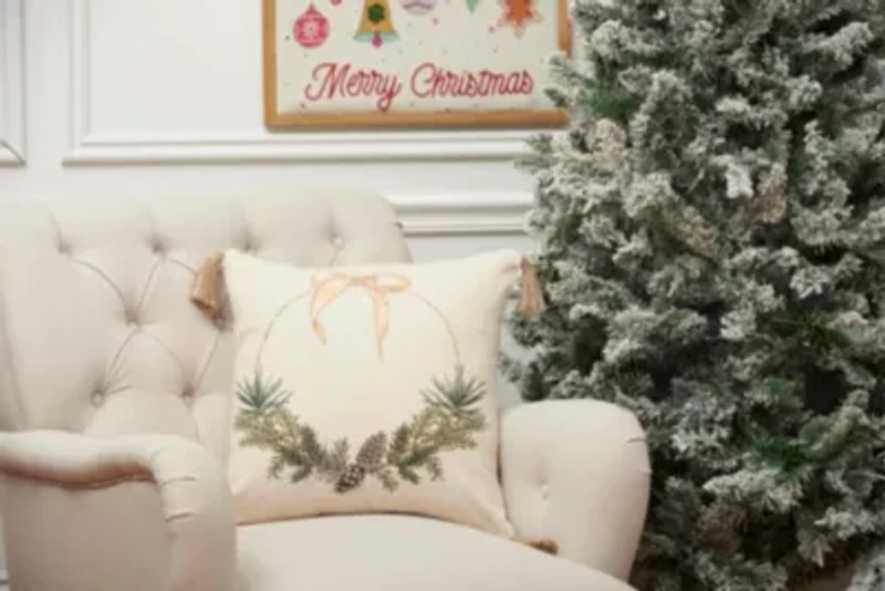 18" x 18" Pinecone Wreath Throw Pillow