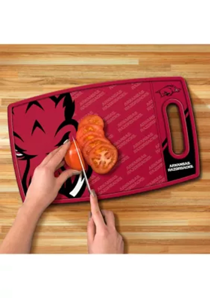 YouTheFan NCAA Arkansas Razorbacks Logo Series Cutting Board