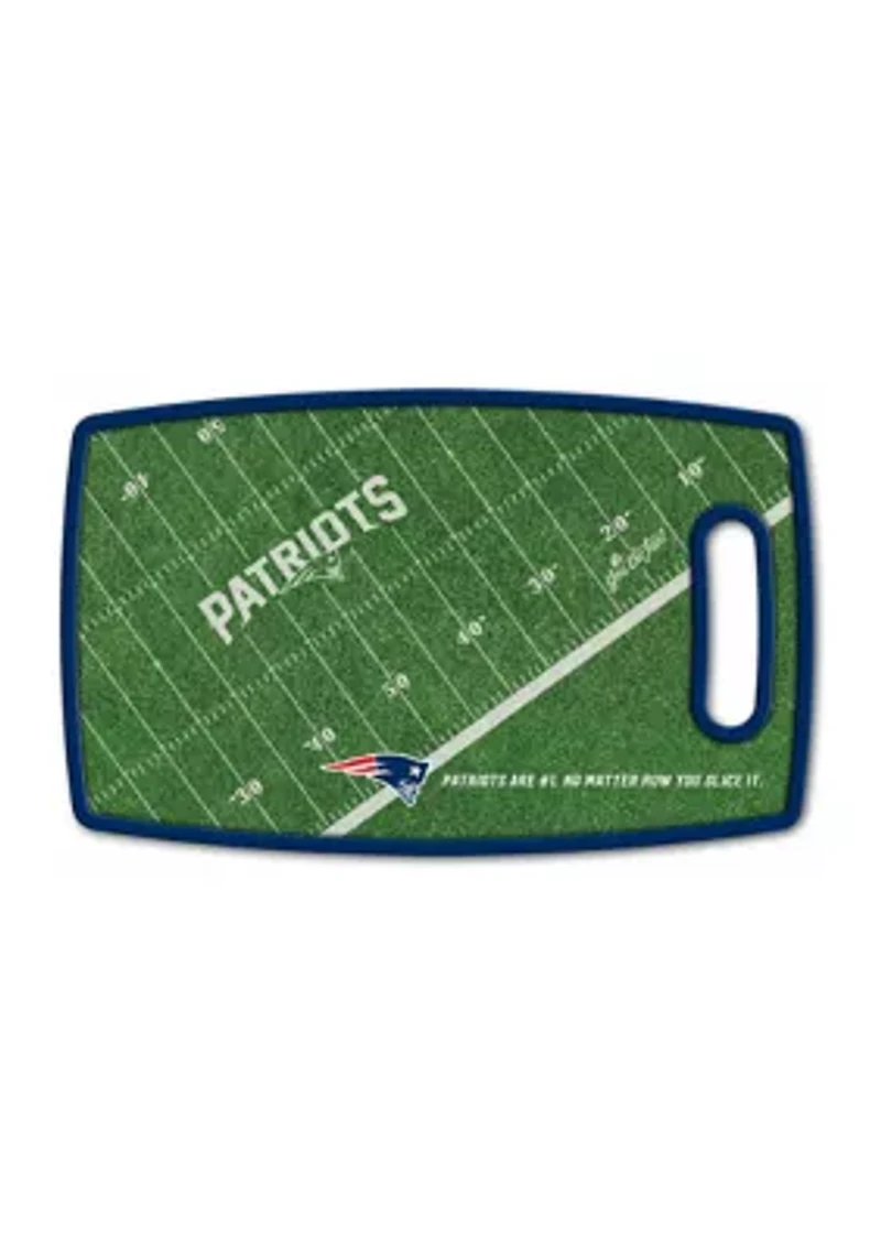 YouTheFan NFL New England Patriots Retro Series Cutting Board