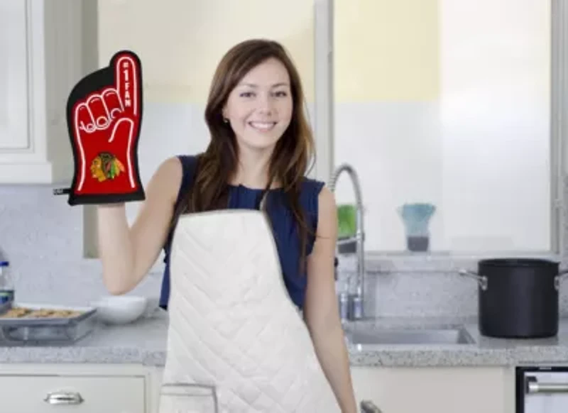 YouTheFan NHL Chicago Blackhawks #1 Oven Mitt