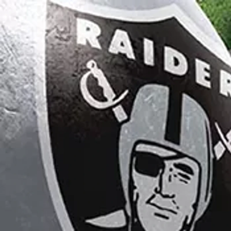 Oakland Raiders YouTheFan NFL Las Vegas Raiders Retro Series 500pc Puzzle