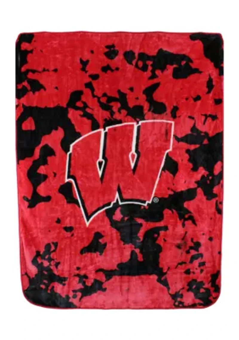 NCAA Wisconsin Badgers Huge Raschel Throw Blanket