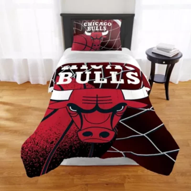 NBA Chicago Bulls Officially Licenced Comforter & Sham set