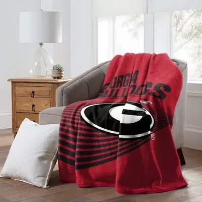 NCAA Officially Licenced Georgia Bulldogs 60" x 80" Raschel Throw Blanket