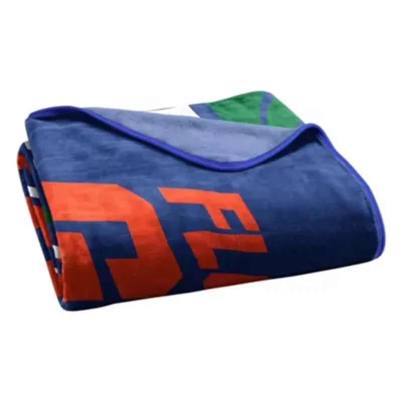 NCAA Officially Licenced Florida Gators 60" x 80" Raschel Throw Blanket