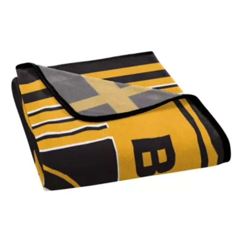 NHL Officially Licenced Boston Bruins 46" x 60" Microfiber Throw Blanket