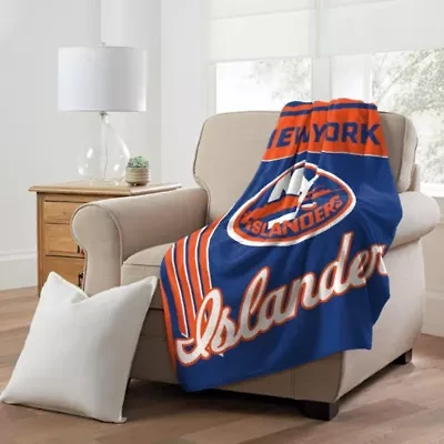 NHL Officially Licensed New York Islanders 46" x 60" Microfiber Throw Blanket