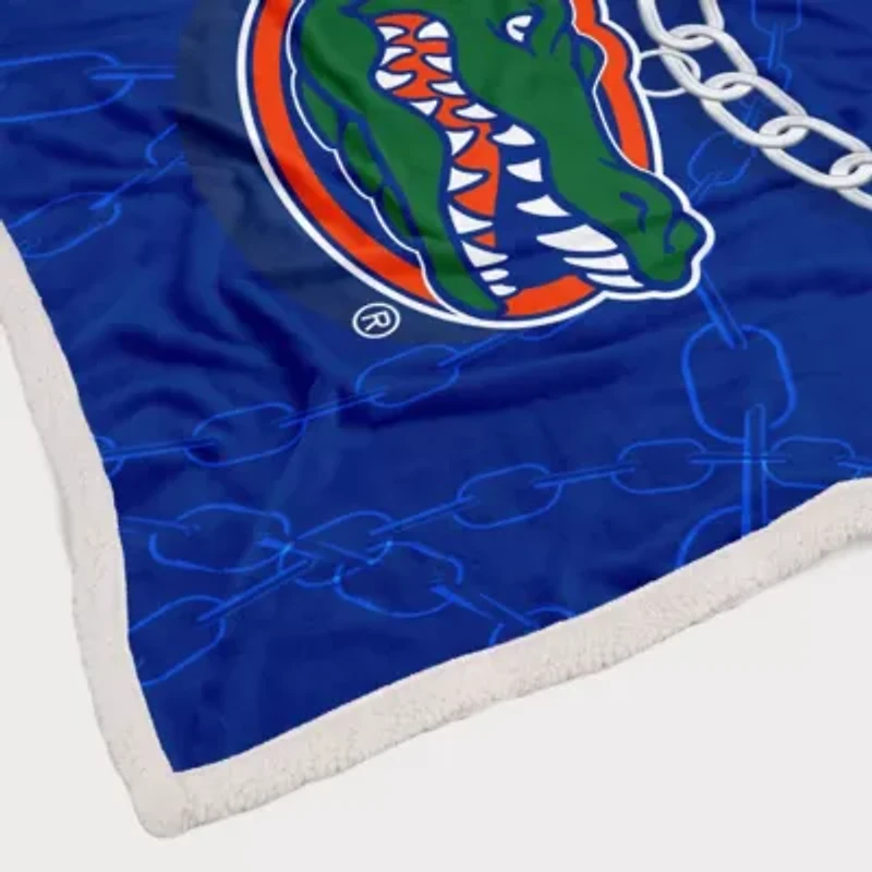 NCAA Florida Gators 60'' x 80'' Fan Chain Flannel Sherpa Blanket
