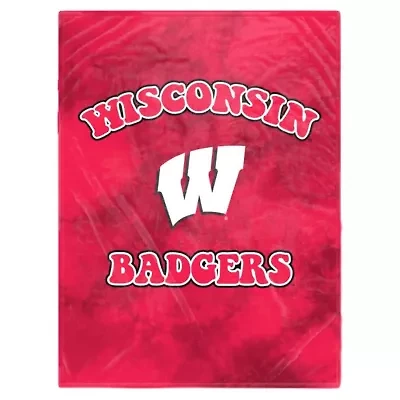 NCAA Wisconsin Badgers 60'' x 80'' Bubble Tie-Dye Flannel Sherpa Blanket