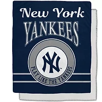 MLB New York Yankees 50" x 60" Retro Emblem Flannel Fleece Sherpa Blanket