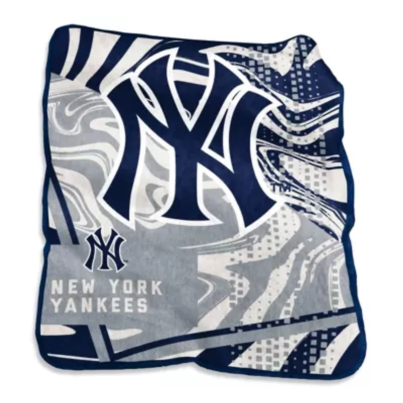 MLB New York Yankees 50" x 60" Swirl Raschel Throw Blanket